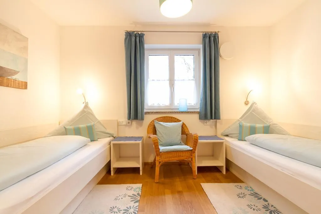 Apartment Landhaus Deiser Ferienwohnung Am Fuggerpark Oberstdorf