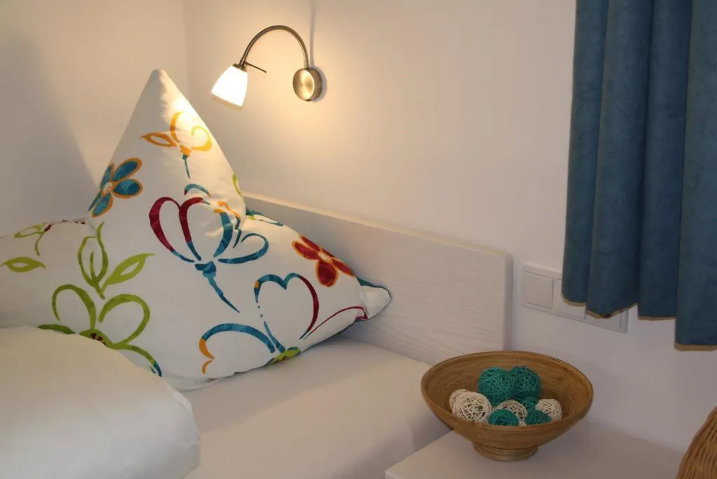 Apartment Landhaus Deiser Ferienwohnung Am Fuggerpark Oberstdorf Germany